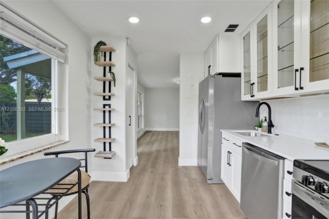 Villa ou maison à louer à Wilton Manors, Floride: 1 chambre, 69.68 m2 № 2400703 - photo 14