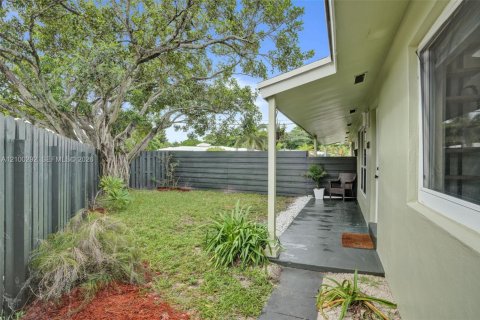 Villa ou maison à louer à Wilton Manors, Floride: 1 chambre, 69.68 m2 № 2400703 - photo 18