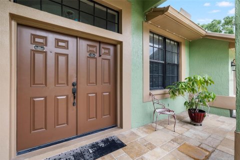 House in Tampa, Florida 4 bedrooms, 192.68 sq.m. № 1774804 - photo 5