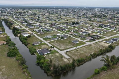 Land in Cape Coral, Florida № 2221203 - photo 15