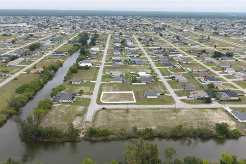 Land in Cape Coral, Florida № 2221203 - photo 16