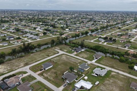 Land in Cape Coral, Florida № 2221203 - photo 12