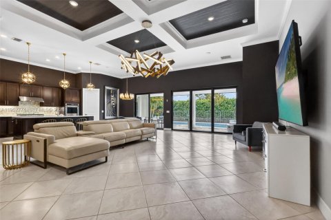 House in Lake Worth, Florida 4 bedrooms, 264.86 sq.m. № 2007720 - photo 10