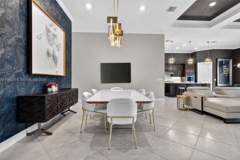 House in Lake Worth, Florida 4 bedrooms, 264.86 sq.m. № 2007720 - photo 6