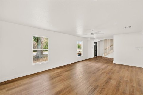 Casa en venta en Clearwater, Florida, 4 dormitorios, 284.93 m2 № 2111841 - foto 12