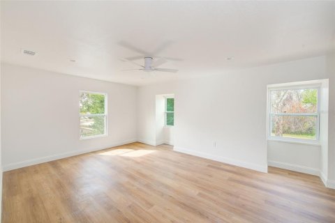 Casa en venta en Clearwater, Florida, 4 dormitorios, 284.93 m2 № 2111841 - foto 26