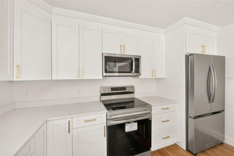 Casa en venta en Clearwater, Florida, 4 dormitorios, 284.93 m2 № 2111841 - foto 7