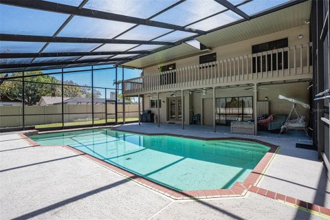 House in Tampa, Florida 4 bedrooms, 217.95 sq.m. № 1832227 - photo 7