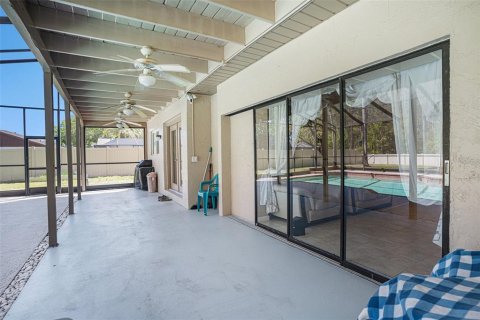 House in Tampa, Florida 4 bedrooms, 217.95 sq.m. № 1832227 - photo 16