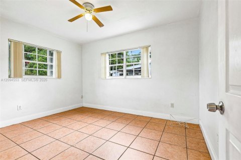 Villa ou maison à louer à North Miami Beach, Floride: 3 chambres, 147.34 m2 № 2390105 - photo 20