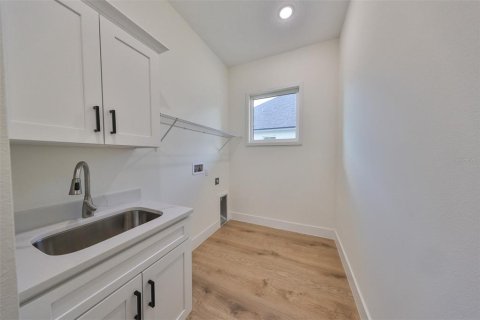 Villa ou maison à vendre à Auburndale, Floride: 4 chambres, 261.61 m2 № 1212113 - photo 24