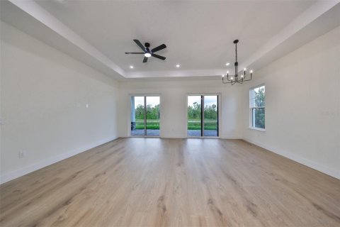Villa ou maison à vendre à Auburndale, Floride: 4 chambres, 261.61 m2 № 1212113 - photo 13