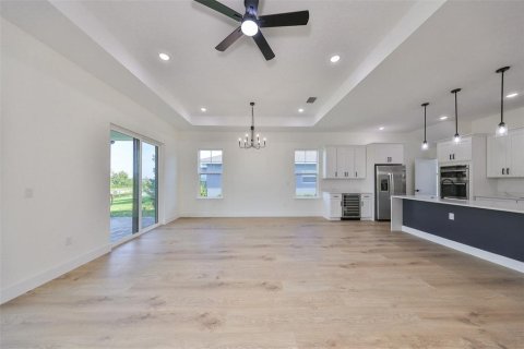 Villa ou maison à vendre à Auburndale, Floride: 4 chambres, 261.61 m2 № 1212113 - photo 15