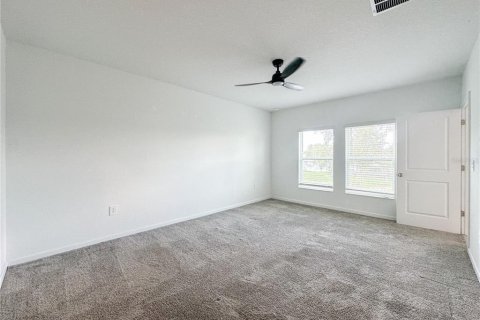 House in Davenport, Florida 4 bedrooms, 180.14 sq.m. № 2383306 - photo 8