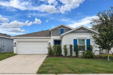 House in Davenport, Florida 4 bedrooms, 180.14 sq.m. № 2383306