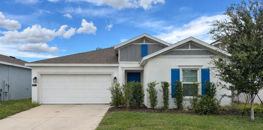 House in Davenport, Florida 4 bedrooms, 180.14 sq.m. № 2383306