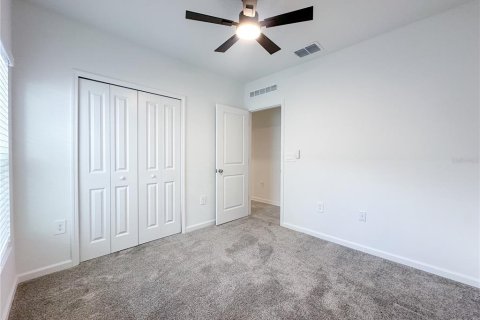 House in Davenport, Florida 4 bedrooms, 180.14 sq.m. № 2383306 - photo 22