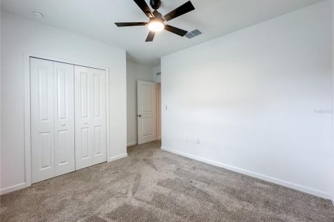 House in Davenport, Florida 4 bedrooms, 180.14 sq.m. № 2383306 - photo 14
