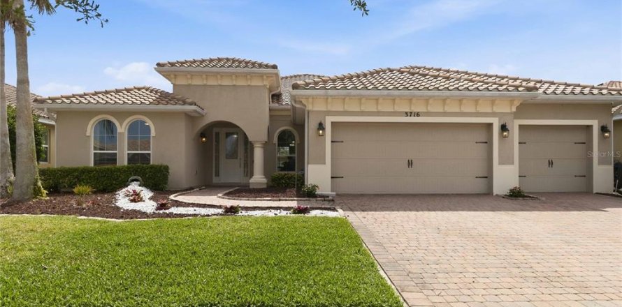 Casa en Kissimmee, Florida 4 dormitorios, 255.48 m2 № 2157388