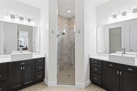 Casa en venta en Kissimmee, Florida, 4 dormitorios, 255.48 m2 № 2157388 - foto 22