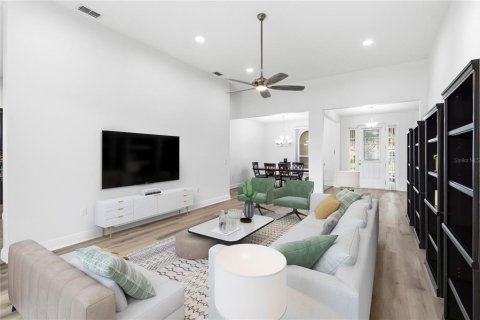 Casa en venta en Kissimmee, Florida, 4 dormitorios, 255.48 m2 № 2157388 - foto 9