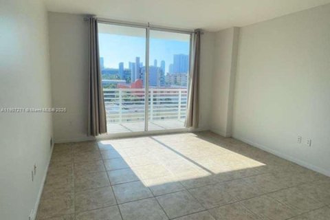 Condominio en alquiler en Aventura, Florida, 1 dormitorio, 73.11 m2 № 2012542 - foto 7
