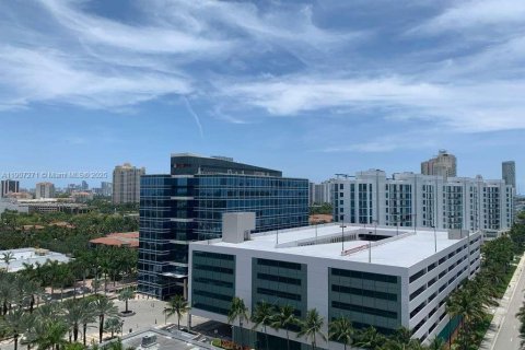 Condominio en alquiler en Aventura, Florida, 1 dormitorio, 73.11 m2 № 2012542 - foto 2