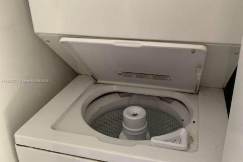 Condominio en alquiler en Aventura, Florida, 1 dormitorio, 73.11 m2 № 2012542 - foto 10