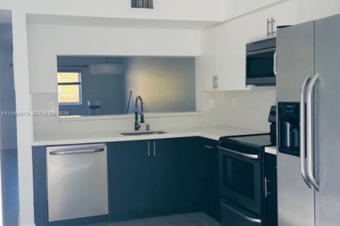 Copropriété à vendre à Miami, Floride: 2 chambres, 104.98 m2 № 2001255 - photo 9