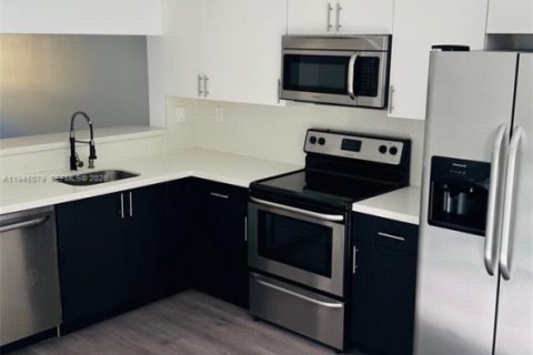 Copropriété à vendre à Miami, Floride: 2 chambres, 104.98 m2 № 2001255 - photo 7