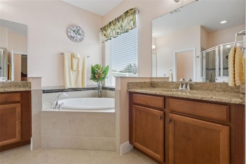 Villa ou maison à vendre à Deltona, Floride: 4 chambres, 218.51 m2 № 2358311 - photo 27