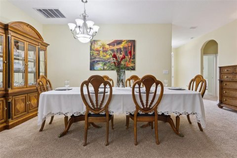 Villa ou maison à vendre à Deltona, Floride: 4 chambres, 218.51 m2 № 2358311 - photo 10