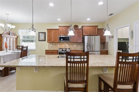 Villa ou maison à vendre à Deltona, Floride: 4 chambres, 218.51 m2 № 2358311 - photo 16