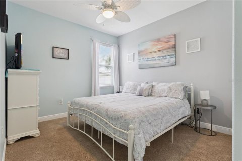 Villa ou maison à vendre à Deltona, Floride: 4 chambres, 218.51 m2 № 2358311 - photo 23
