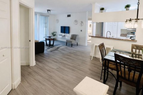 Condominio en venta en Sunny Isles Beach, Florida, 3 dormitorios, 117.43 m2 № 2031871 - foto 7