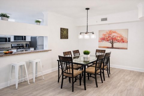 Condominio en venta en Sunny Isles Beach, Florida, 3 dormitorios, 117.43 m2 № 2031871 - foto 3