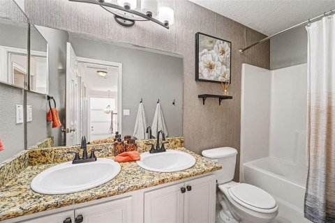 Villa ou maison à vendre à Wesley Chapel, Floride: 3 chambres, 234.76 m2 № 2151412 - photo 29