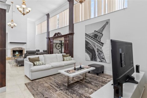 Купить виллу или дом в Майами, Флорида 6 спален, 738.85м2, № 2037940 - фото 8
