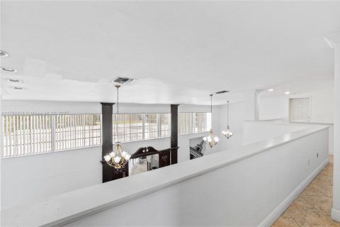 Купить виллу или дом в Майами, Флорида 6 спален, 738.85м2, № 2037940 - фото 29