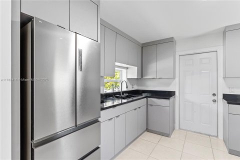 Купить виллу или дом в Майами, Флорида 6 спален, 738.85м2, № 2037940 - фото 15