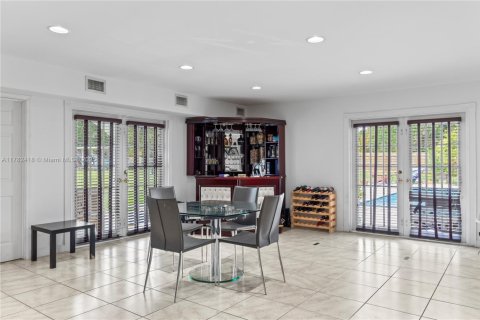 Купить виллу или дом в Майами, Флорида 6 спален, 738.85м2, № 2037940 - фото 22