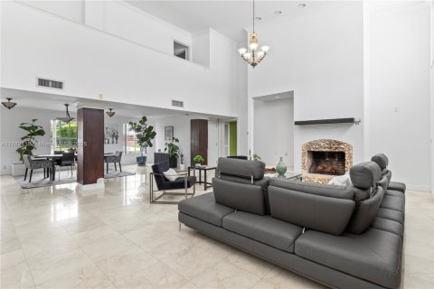 Купить виллу или дом в Майами, Флорида 6 спален, 738.85м2, № 2037940 - фото 6