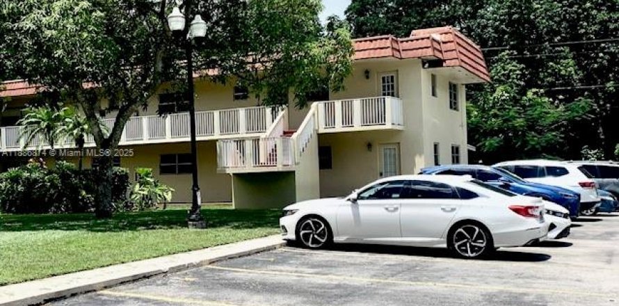 Appartement à Pembroke Pines, Floride 2 chambres № 1933535