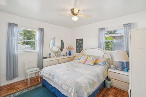 Casa en venta en Saint Petersburg, Florida, 2 dormitorios, 84.73 m2 № 1914153 - foto 15