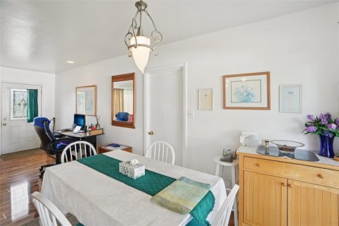 House in Saint Petersburg, Florida 2 bedrooms, 84.73 sq.m. № 1914153 - photo 8