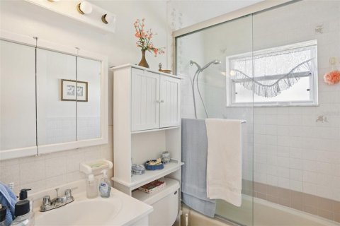 Casa en venta en Saint Petersburg, Florida, 2 dormitorios, 84.73 m2 № 1914153 - foto 17