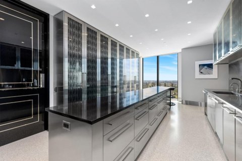 Condo in West Palm Beach, Florida, 5 bedrooms  № 2187350 - photo 22