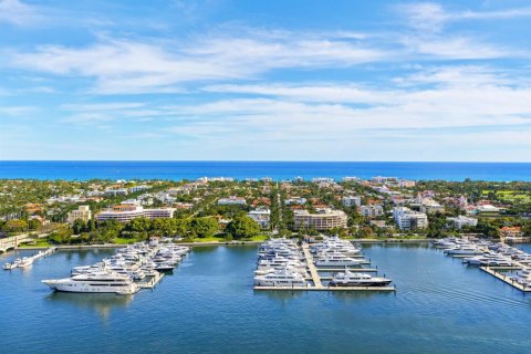 Condo in West Palm Beach, Florida, 5 bedrooms  № 2187350 - photo 2