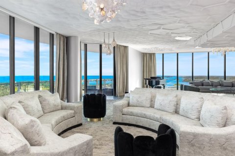 Condominio en West Palm Beach, Florida, 5 dormitorios  № 2187350