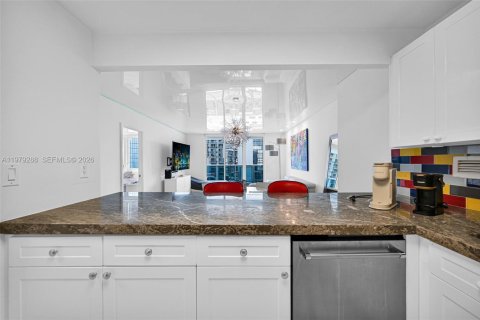 Copropriété à vendre à Miami Beach, Floride: 1 chambre, 81.75 m2 № 2046087 - photo 9